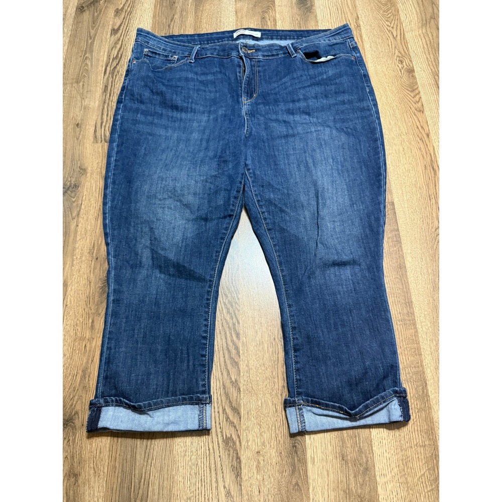 Signature by Levi Strauss & Co Jeans Women Size 20 Blue Capri Mid-Rise Cuffed